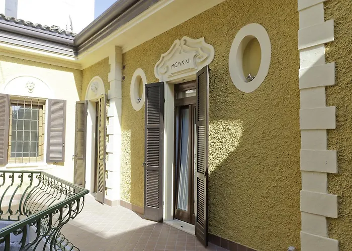 2 Terrazze Frühstückspension 3*